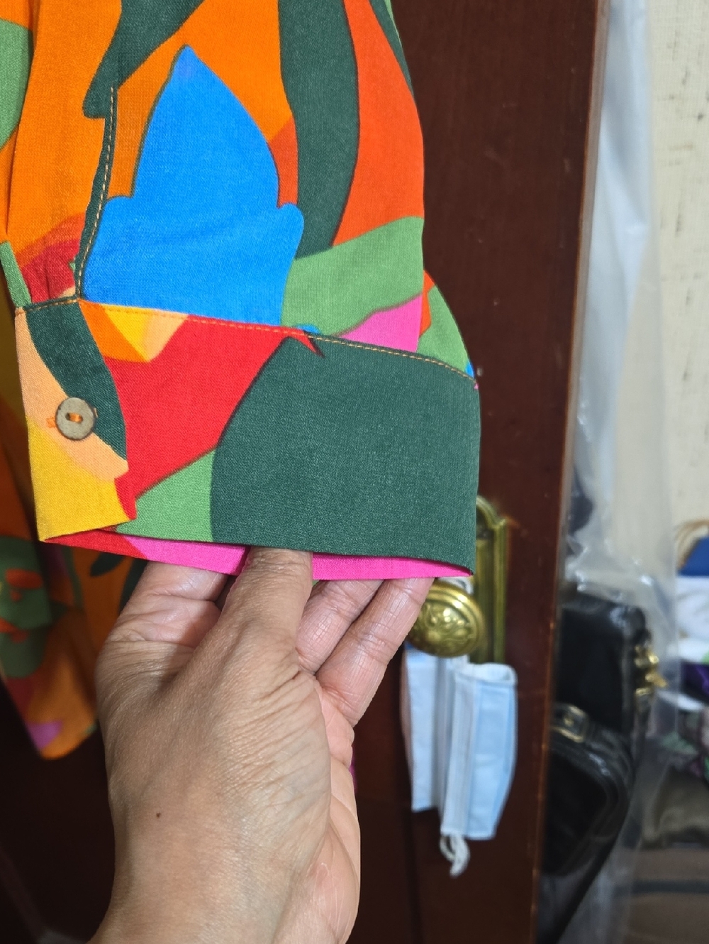 Vibrant Tropical Print Button-Up Tunic - Picture 3 of 9
